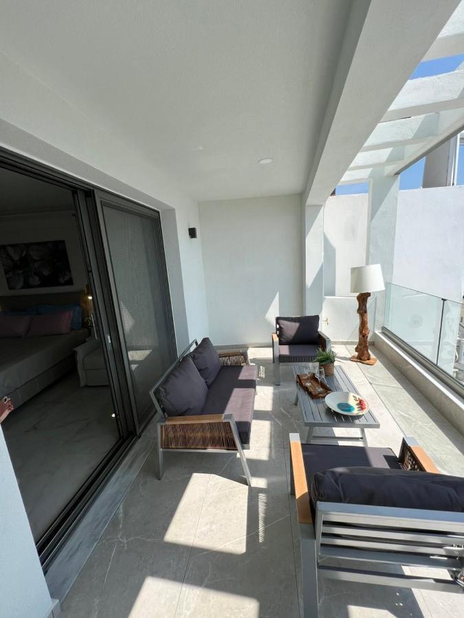 Wide Blue Luxury Boutique Suites Neos Marmaras Exterior photo