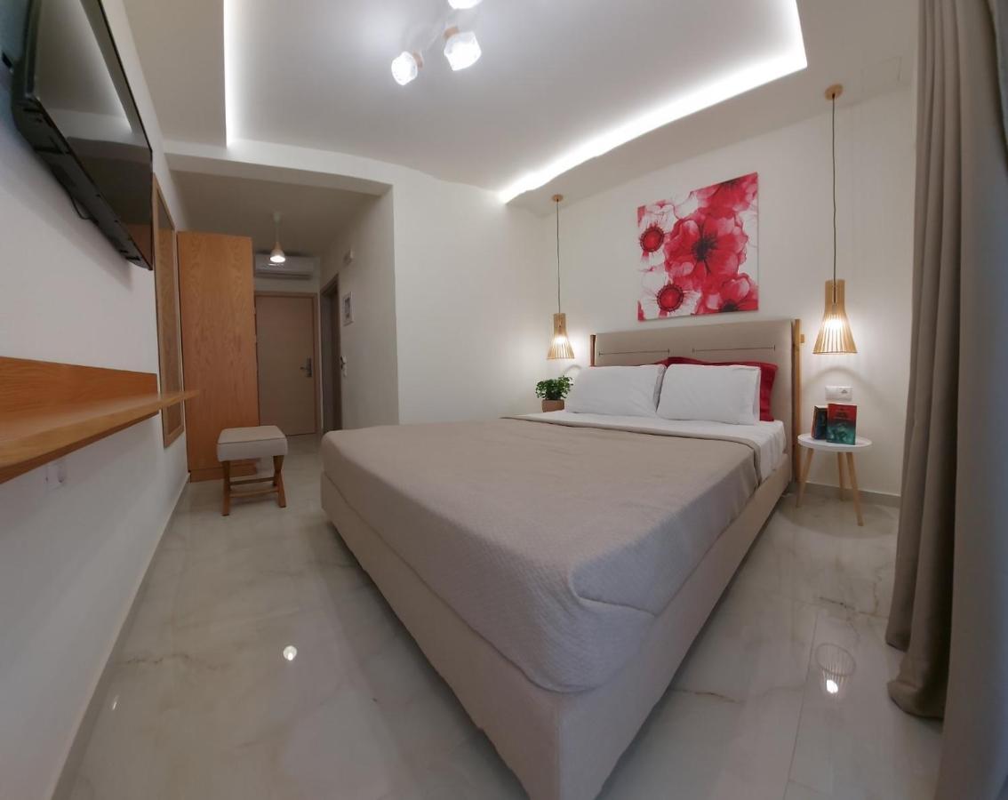 Wide Blue Luxury Boutique Suites Neos Marmaras Exterior photo