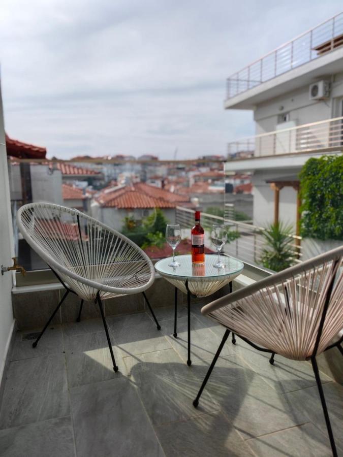 Wide Blue Luxury Boutique Suites Neos Marmaras Exterior photo