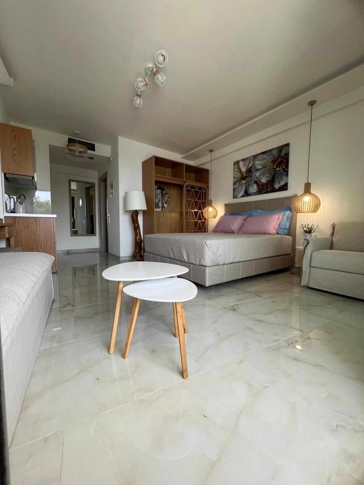 Wide Blue Luxury Boutique Suites Neos Marmaras Exterior photo